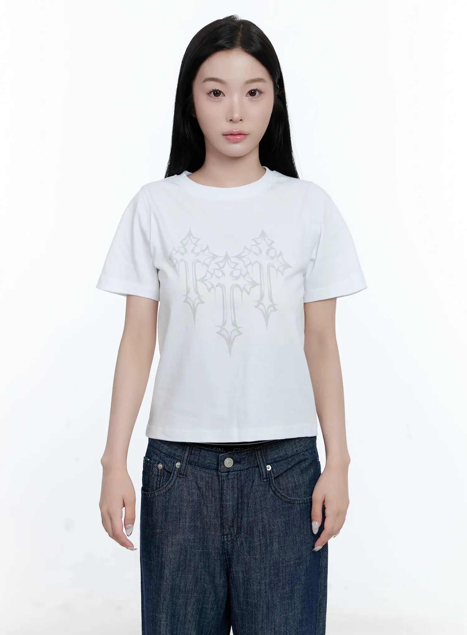 Graphic Print Semi-Crop Tee CL530