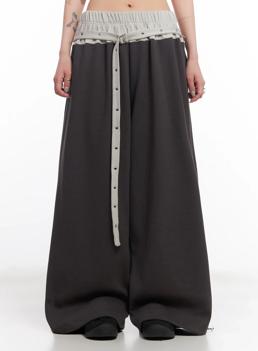Eyelet Belted Trousers IC503