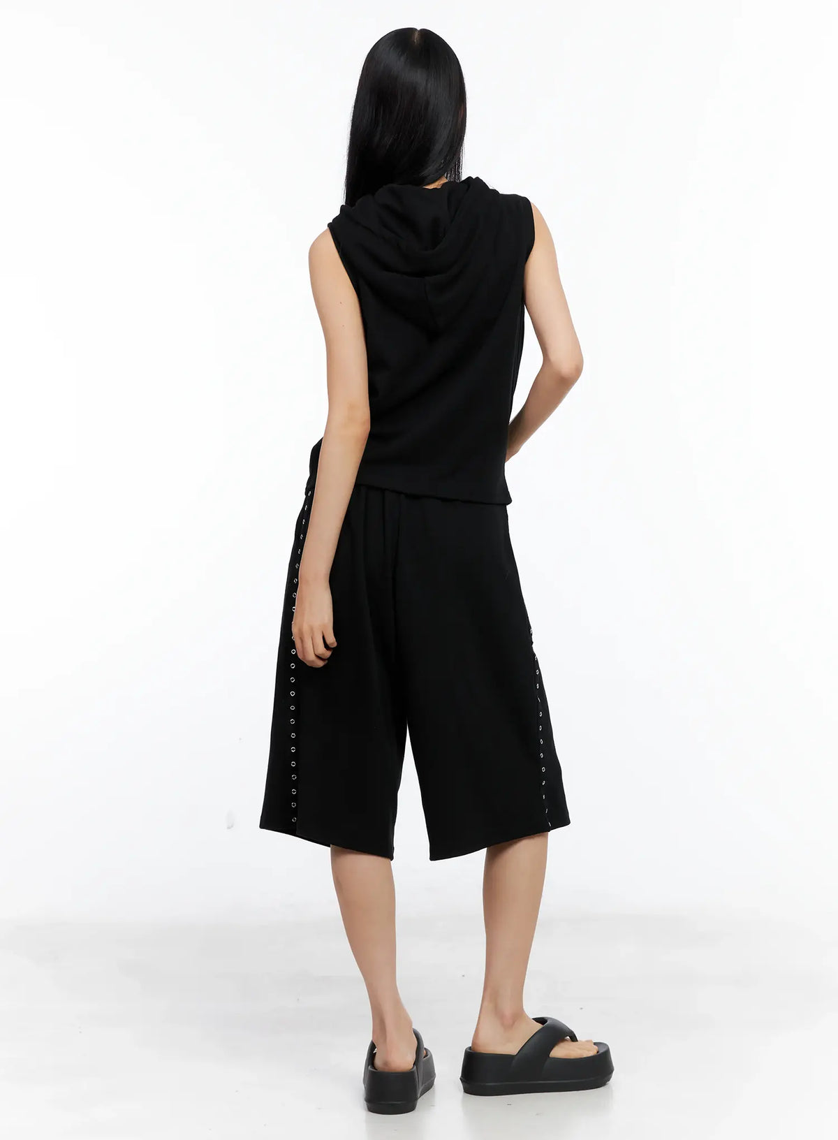 Eyelet Athletic Bermuda Shorts CL529