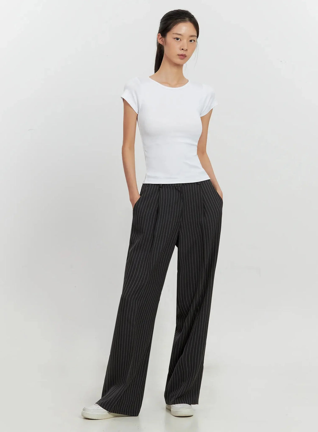 Round Neck Short-Sleeve Top IL528