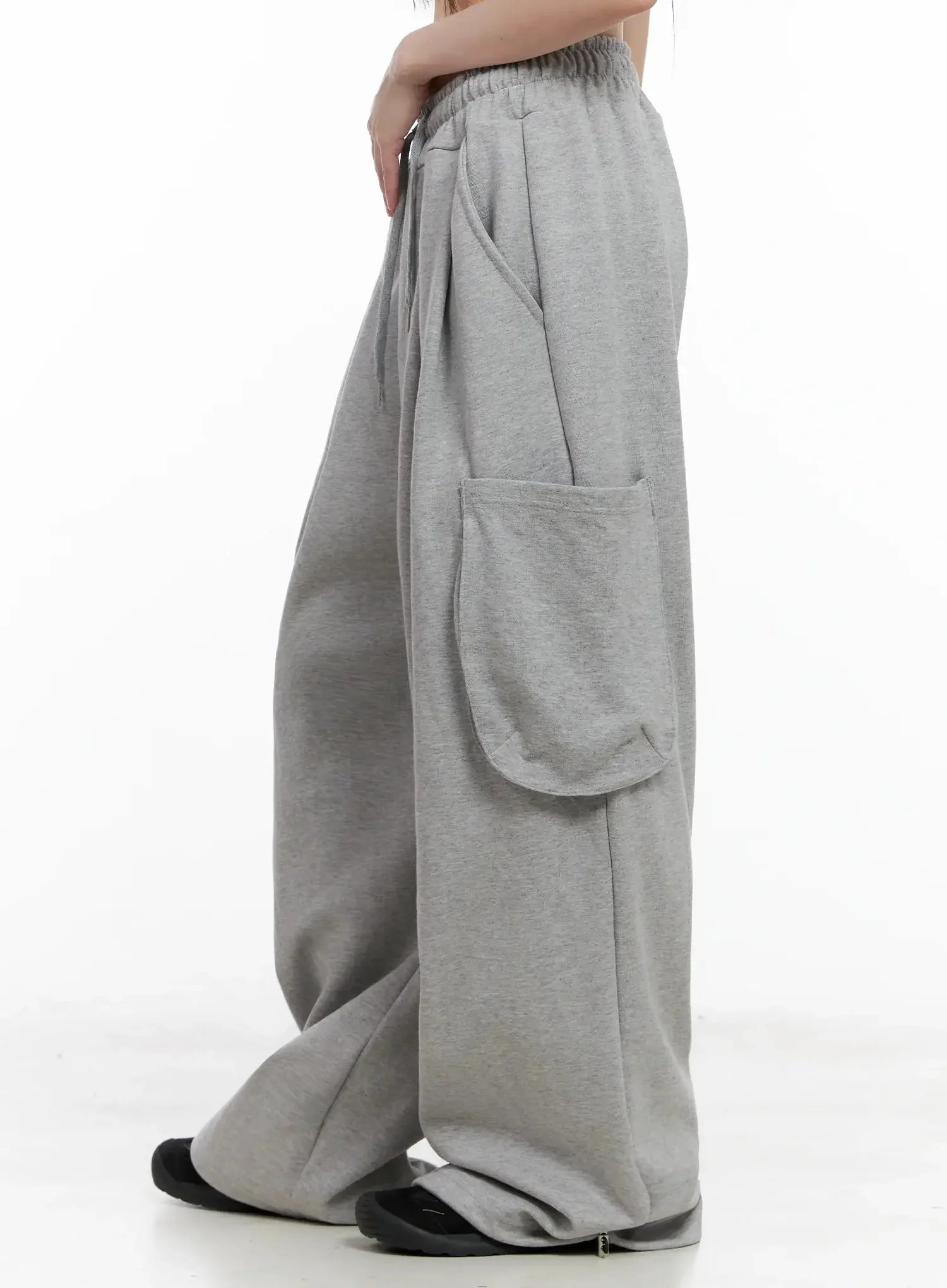 Casual Wide-Leg Cargo Sweatpants IL531