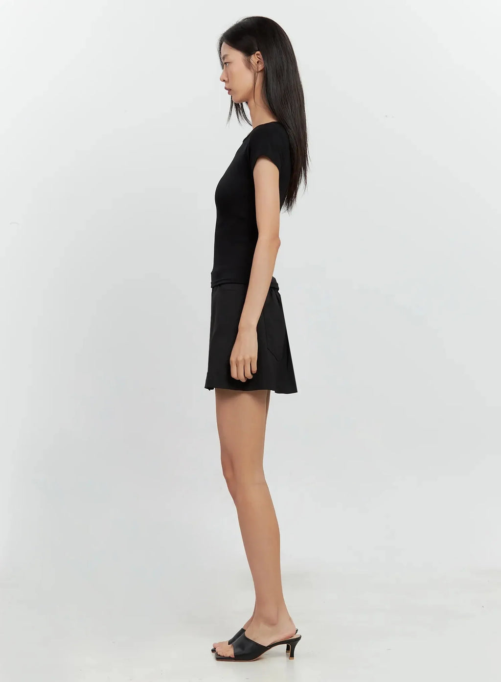 Round Neck Short-Sleeve Top IL528