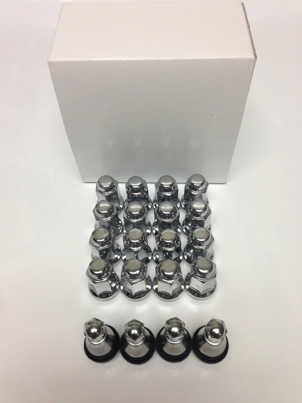 9 Items: 15 Wheels 31 Tires with Bolt Pattern and Lug Kit N66091