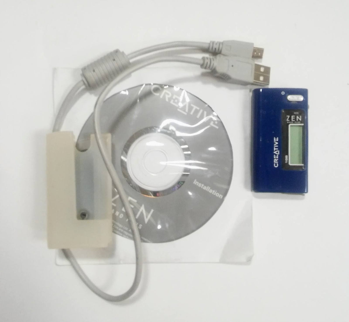 1 GB Blue MP3 Player V404872