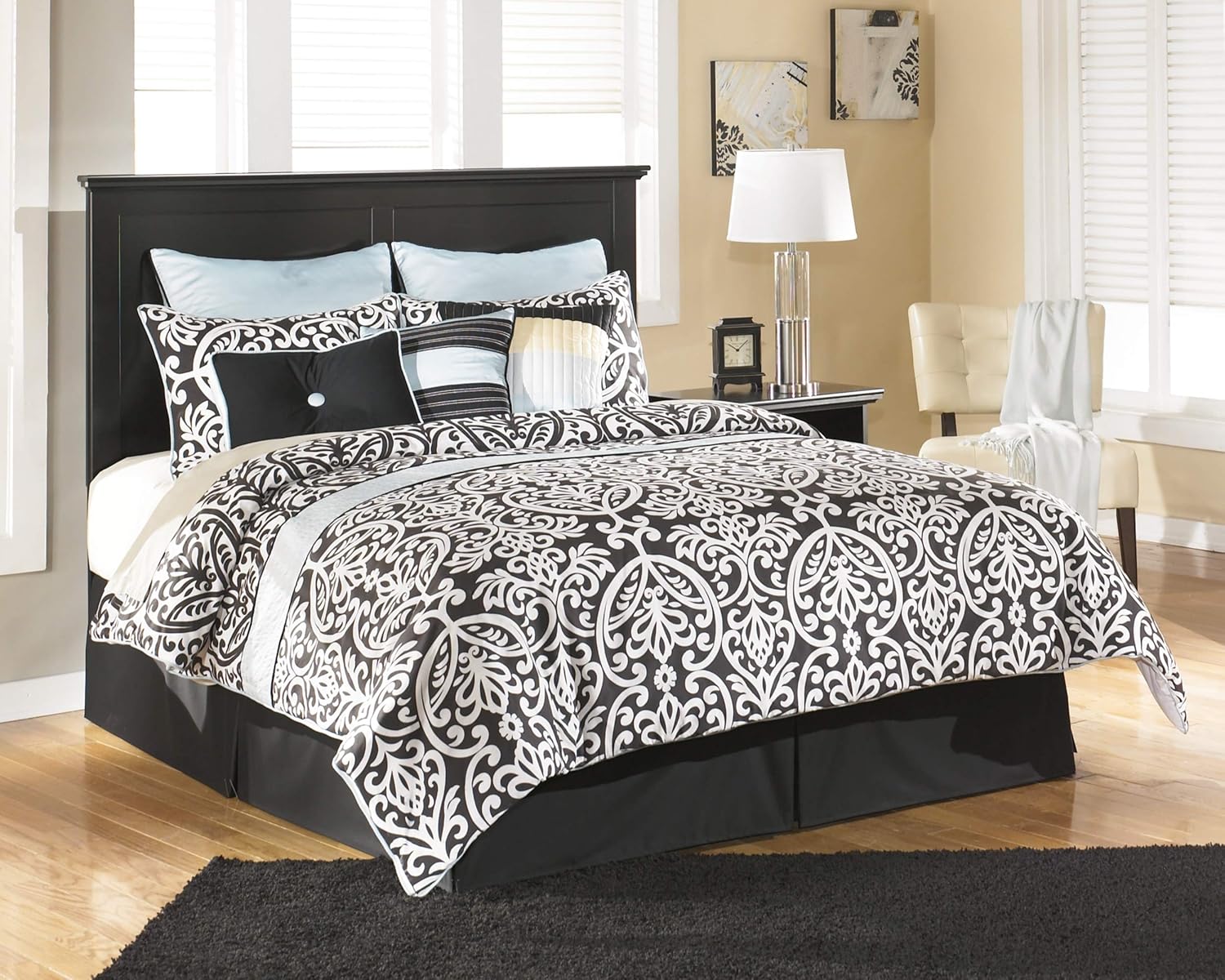 Rustic Farmhouse Panel Headboard King/California Black Q71807