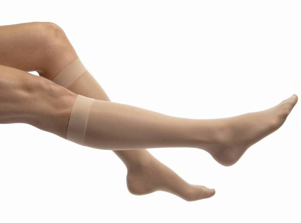 30-40 mmHg Knee High V4651