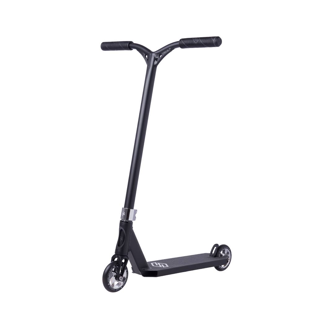 Black Rainbow Scooter V96876