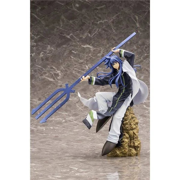 1/8 Scale Figure O110