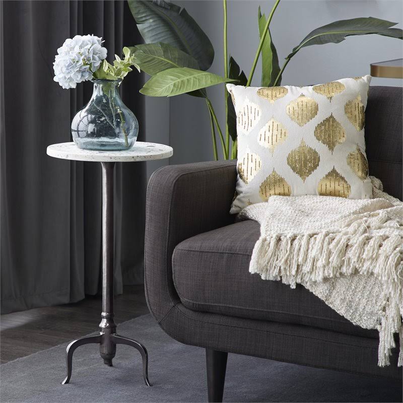 Grey Marble Accent Table I45277