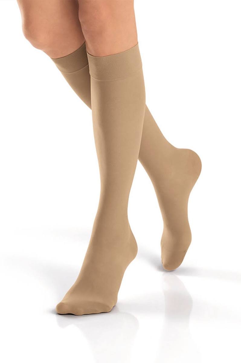 30-40 mmHg Knee High V4651