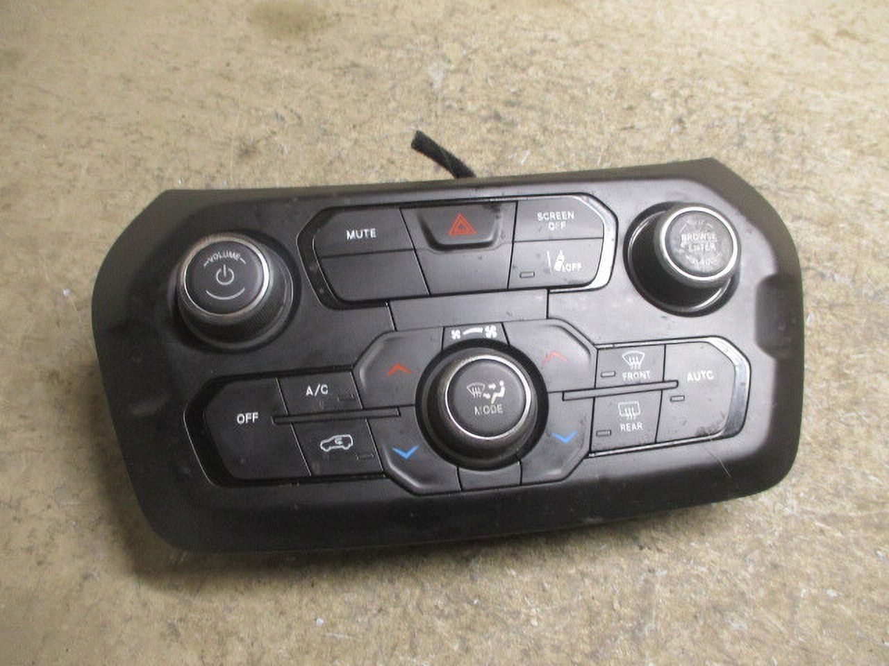 Pre-Owned Jeep Renegade Automatic Climate AC Heater Temperature Control Q46927