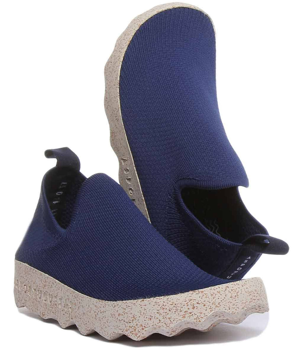 Navy Care J878476
