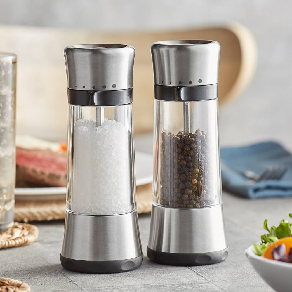 Salt and Pepper Mill Set M776