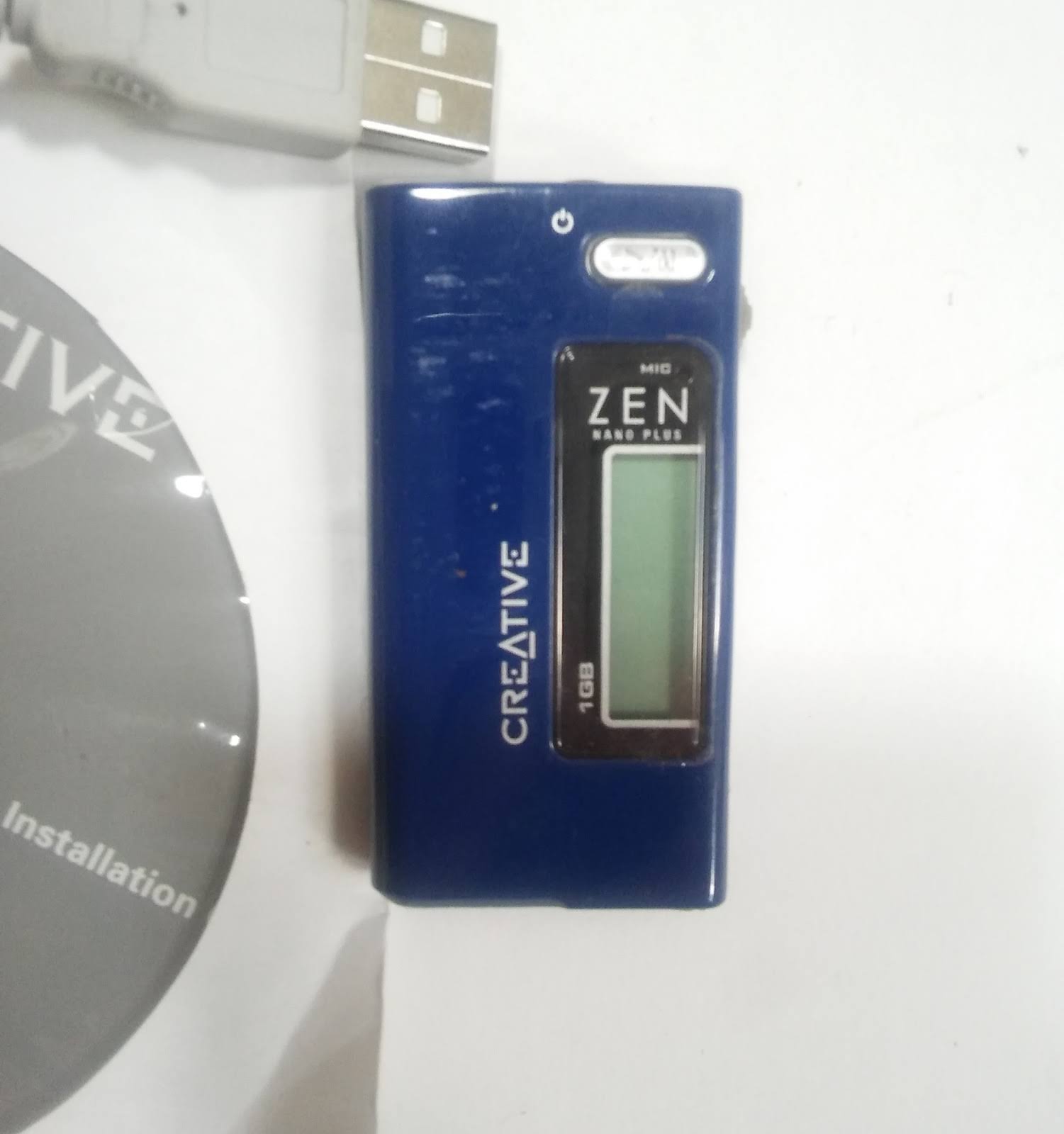 1 GB Blue MP3 Player V404872