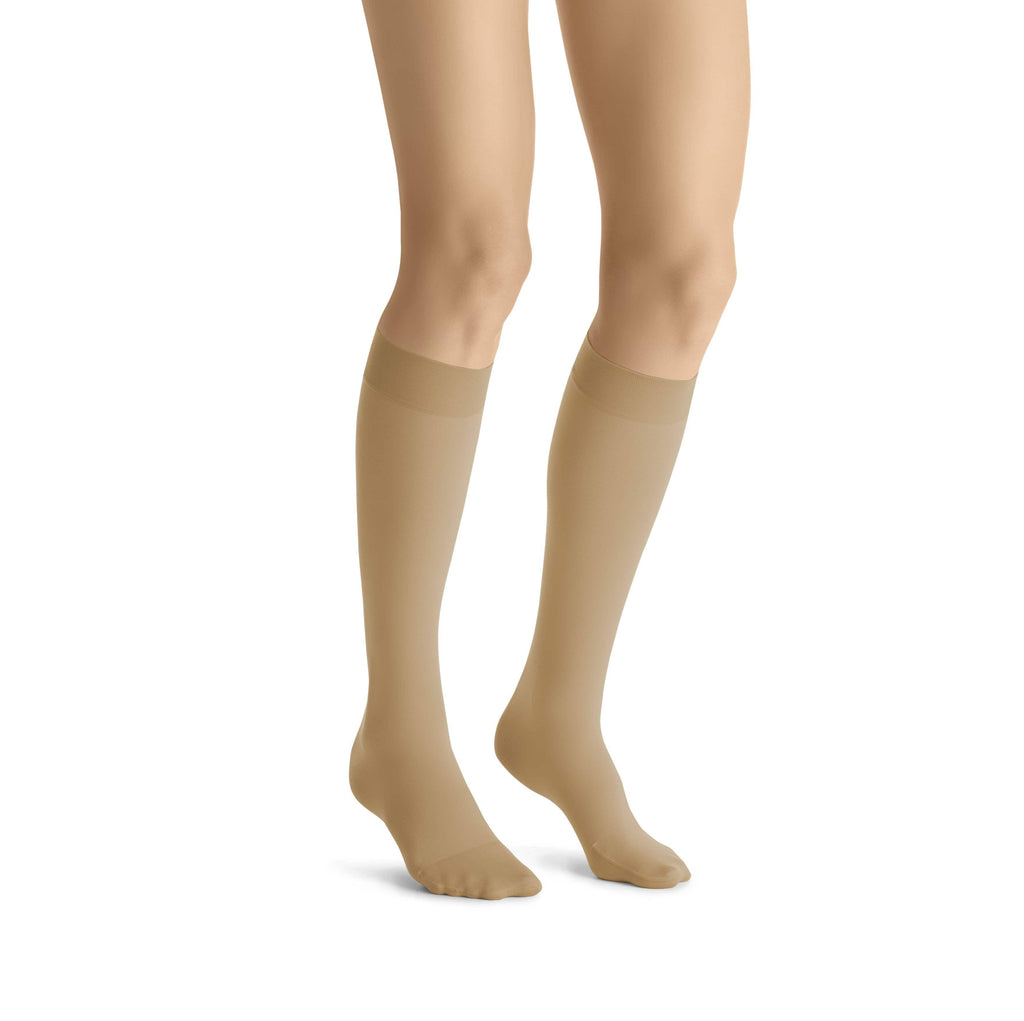 30-40 mmHg Knee High V4651