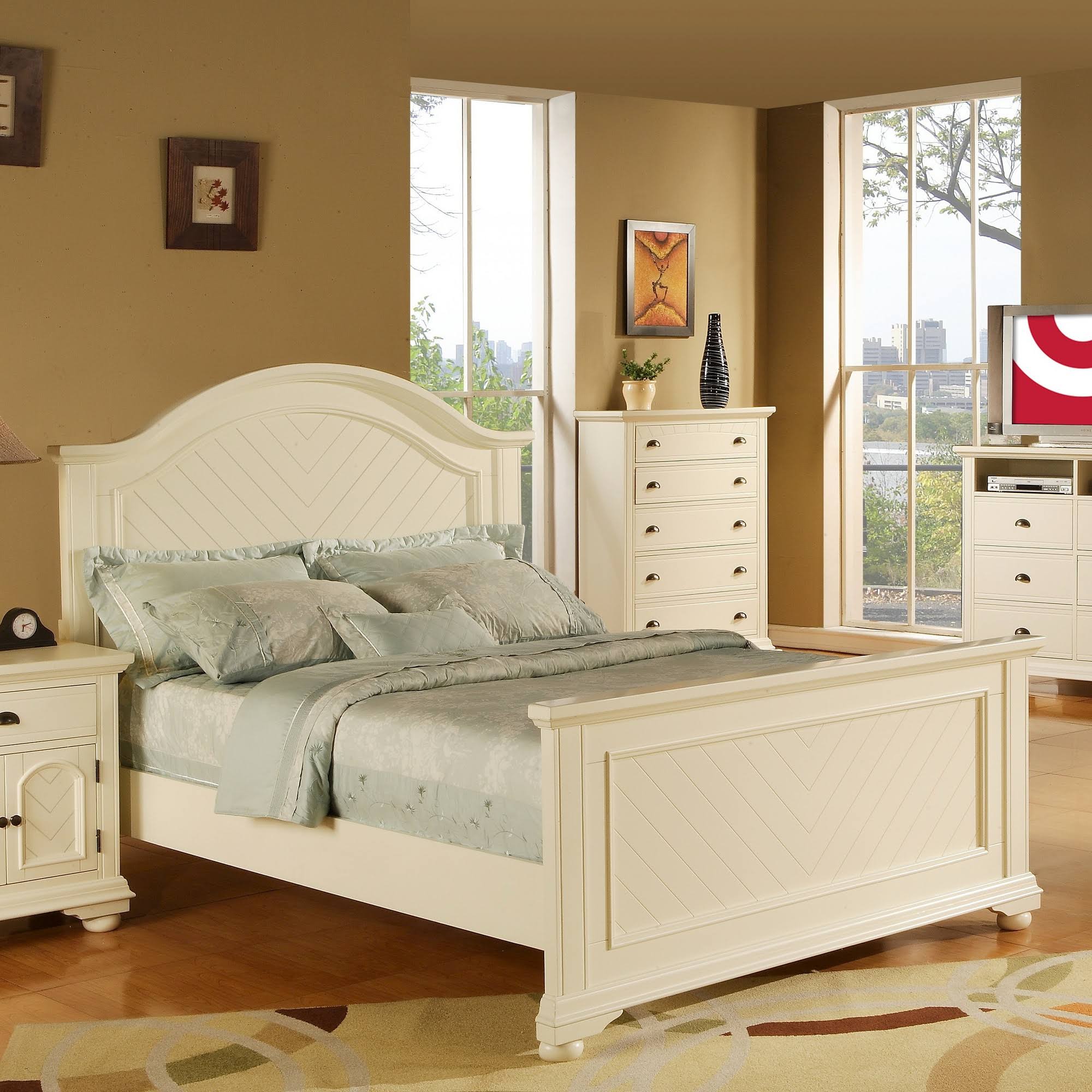 King Panel Bed O91969