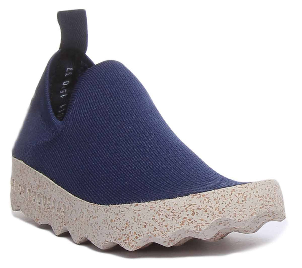 Navy Care J878476