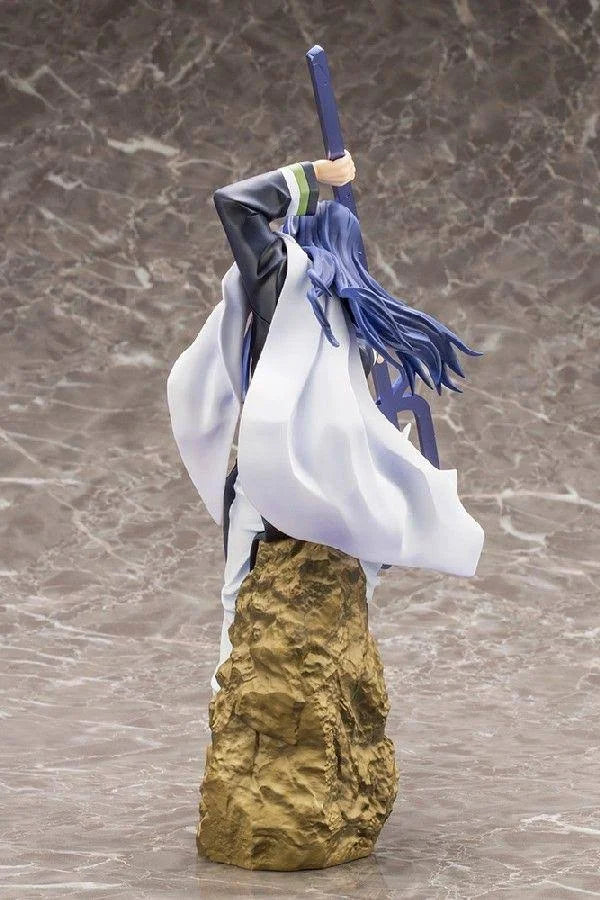 1/8 Scale Figure O110
