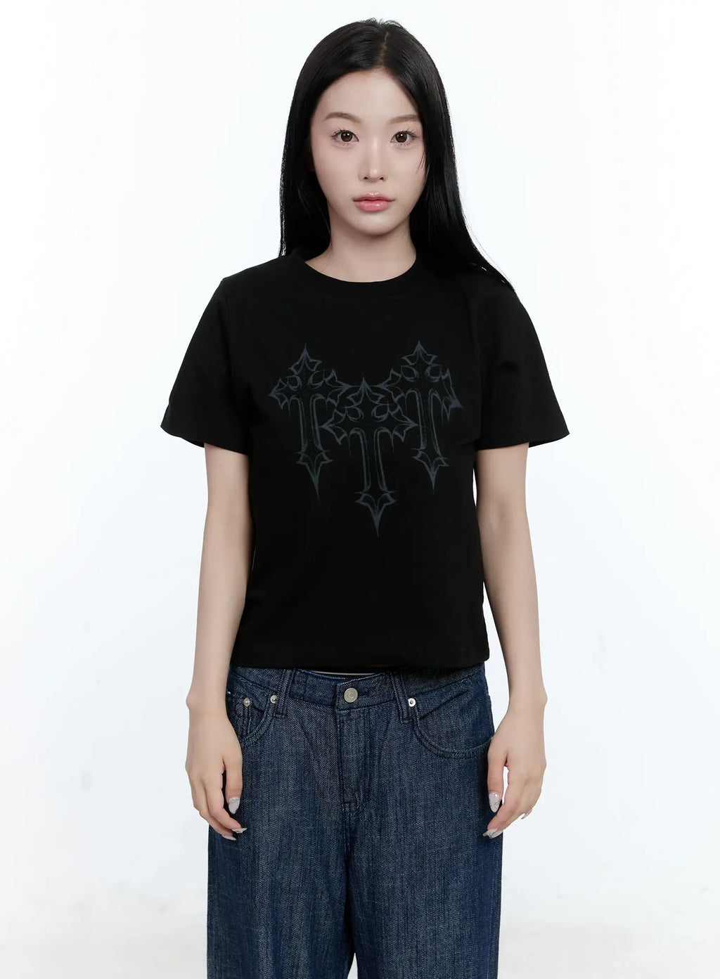 Graphic Print Semi-Crop Tee CL530