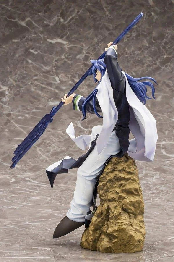 1/8 Scale Figure O110