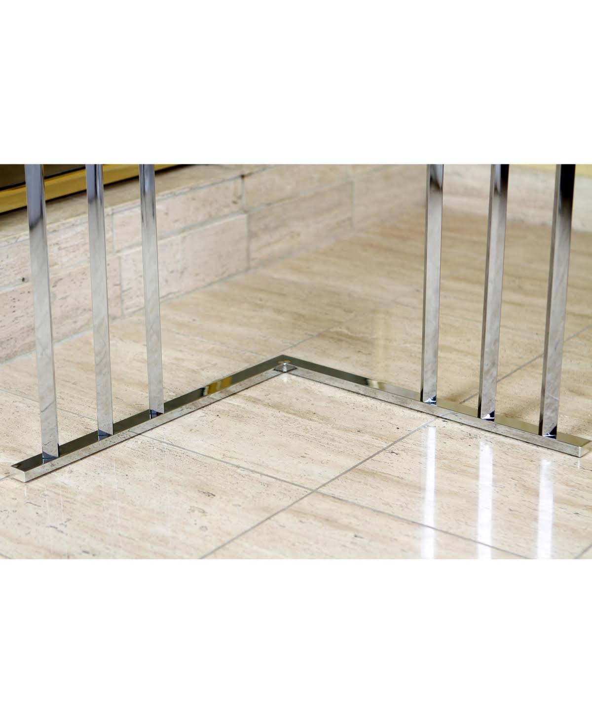 Polished Chrome 3-Tier Steel Corner Towel Rack G593092