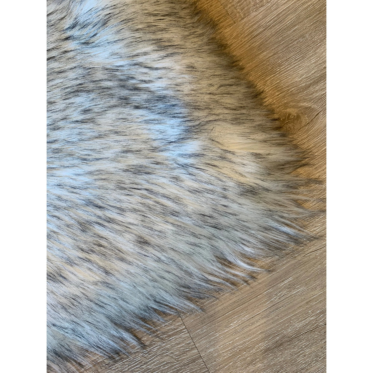 Faux Sheepskin 6-Pelt Plush Shag Area Rug O879729